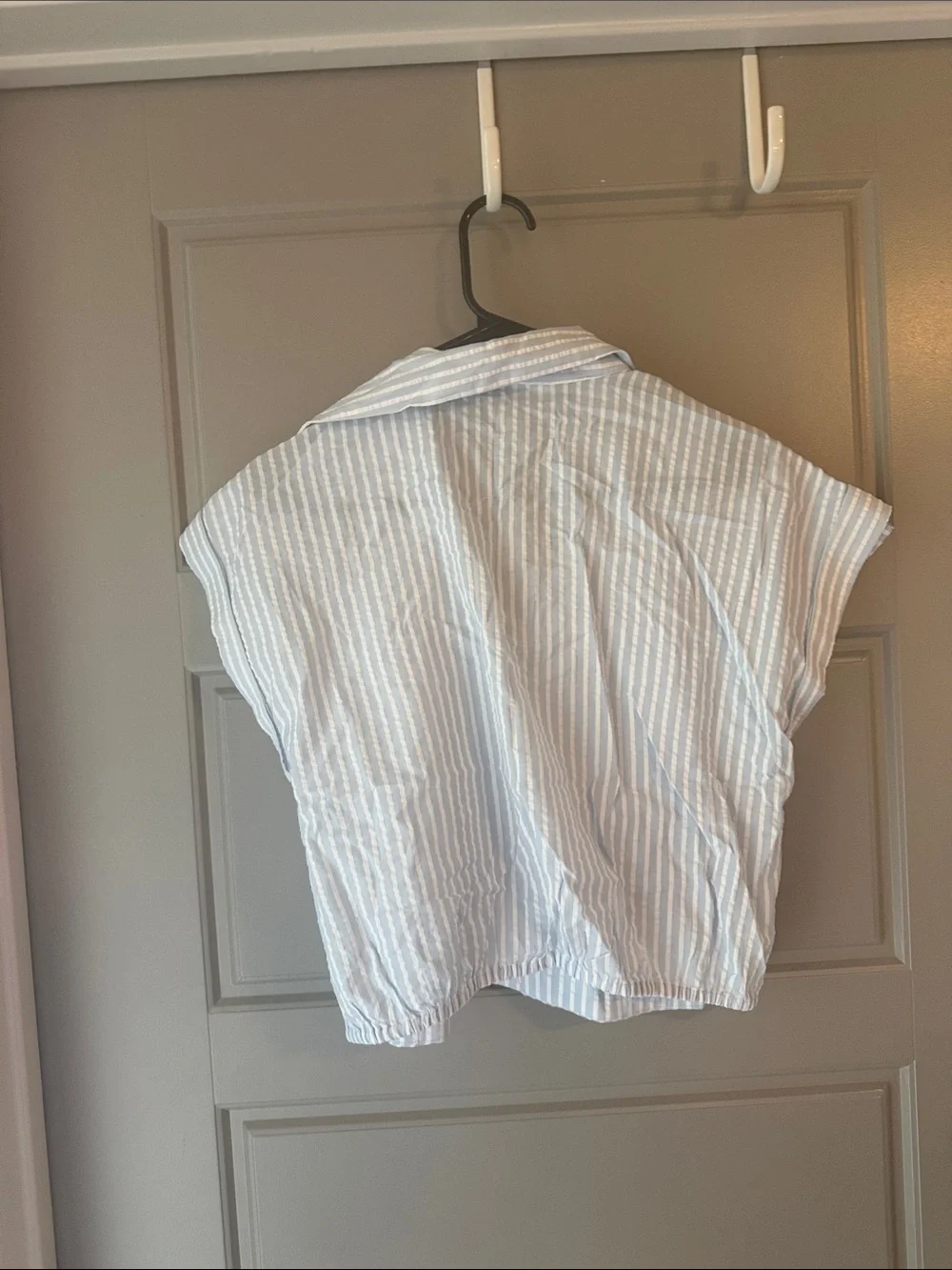 NWT Michael Kors Pastel Blue and White Striped Crop Button-Up Top